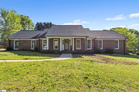 205 Thornhill Drive
