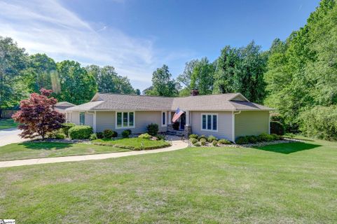 205 Redcliffe Road sold home in Pelham Estates, Greenville, SC