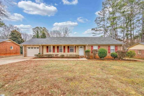 220 Aspenwood Drive sold home in Pine Forest, Spartanburg, SC