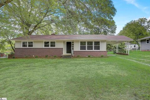 118 Continental Drive sold home in Cedar Acres, Spartanburg, SC