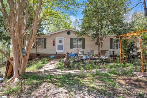 302 E Richfield Drive sold home in Foxwood Hill, Westminster, SC