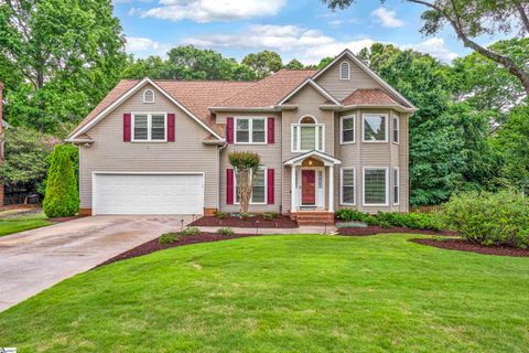 15 Misty Oaks Drive