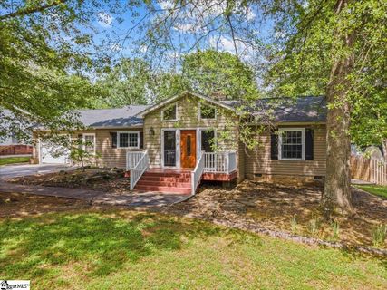 121 Bendingwood Circle sold home in Northwood, Taylors, SC