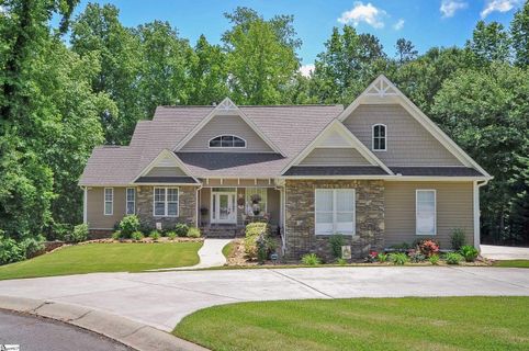 114 Hibiscus Drive