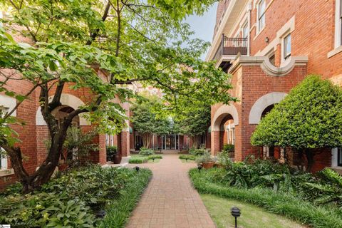 400 E Washington Street Unit 4 sold home in Davenport Condo, Greenville, SC