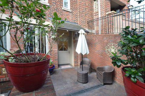 325 Hampton Avenue Unit 102 sold home in The Hamptons, Greenville, SC