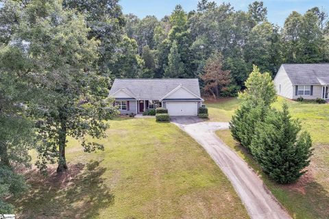 15 Patriots Pride Court sold home in Baywood Place, Simpsonville, SC