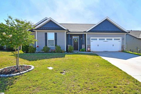 812 Castlewood Lane sold home in Woods At Pine Ridge, Duncan, SC
