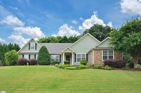 109 Hubbard Lane sold home in Rockbrooke North, Greer, SC