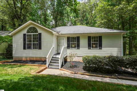 1417 Winding Way