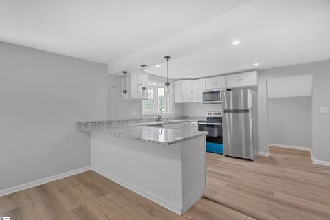 141 South High Street sold home in Clifton Mill Village, Spartanburg, SC