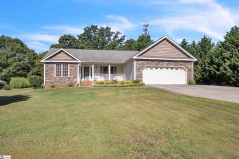 120 Hallmark Circle sold home in Hallmark, Easley, SC