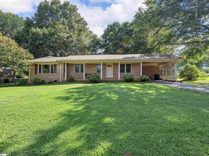 1104 E Main Street sold home in Riverside Hills, Duncan, SC