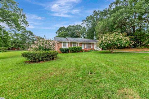 203 Fleming Drive sold home in Fairfield Acres, Anderson, SC