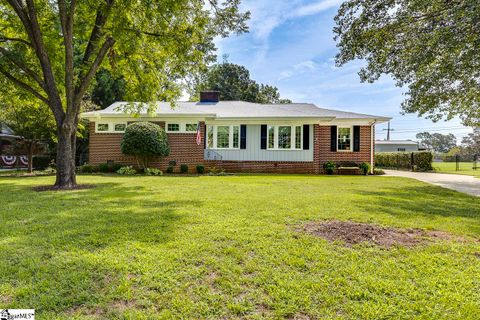 2004 Boulevard Heights
