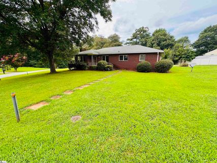 111 Tanglewood Drive sold home in Tanglewood, Greenville, SC