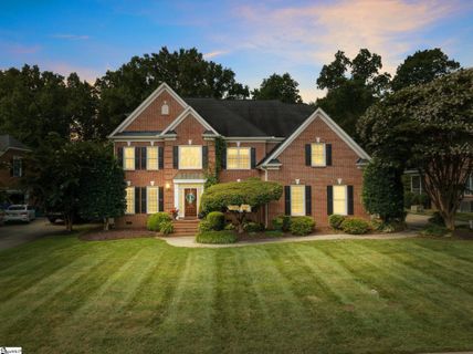 221 Huddersfield Drive sold home in Asheton Springs, Simpsonville, SC