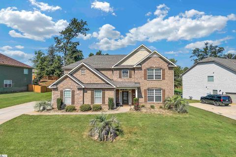 212 Moonstone Lane