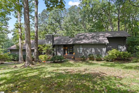 104 Rollingwood Way