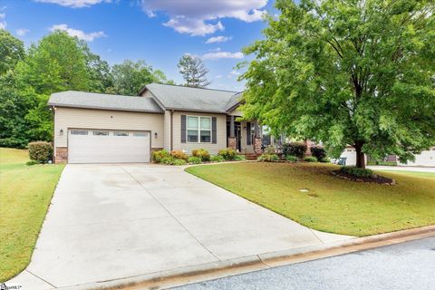 400 Tineke Way sold home in The Gardens At Rose Reserve, Travelers Rest, SC