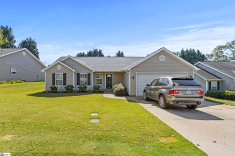 19 Waukegan Way sold home in St. Mark'S Pointe, Taylors, SC