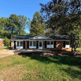 8 Charing Cross Road sold home in Brookwood Forest, Taylors, SC