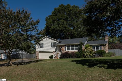 14 Coachman Drive sold home in Cunningham Acre, Taylors, SC