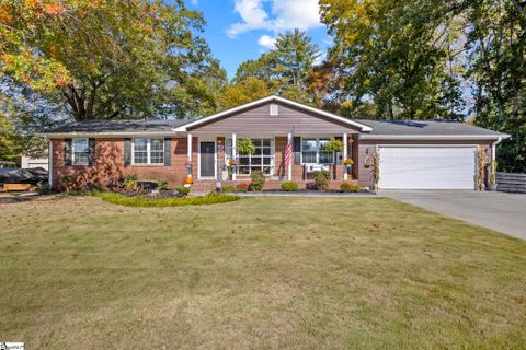 4 Fairbrook Lane sold home in Fenwick Heights, Greenville, SC