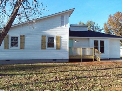 611 Bridwell Road pending home in Sunny Slopes, Travelers Rest, SC