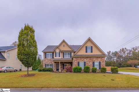 179 Raven Falls Lane sold home in Ravenwood, Simpsonville, SC
