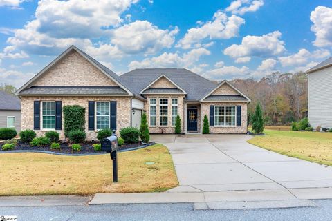 152 Carolina Oaks Drive sold home in Carolina Oaks, Fountain Inn, SC