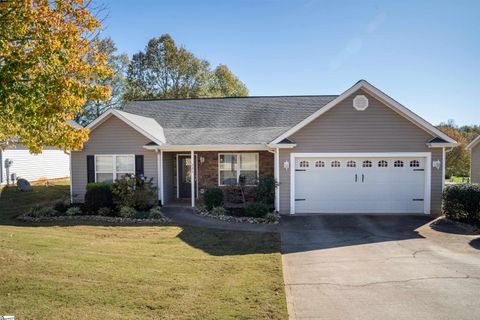 725 Tinder Box Court sold home in Evanwood, Boiling Springs, SC