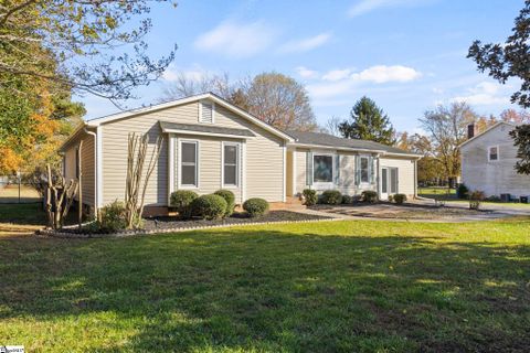 104 Andulusian Trail sold home in Heritage Lakes, Simpsonville, SC