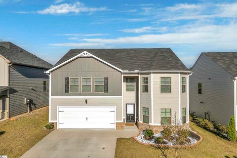906 Equine Drive sold home in Martingale Meadows, Roebuck, SC