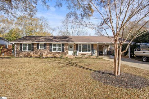 400 Portsmouth Drive sold home in Richmond Hills, Greenville, SC