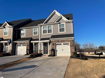 309 Hunt Glenn Court sold home in South Main Townes, Greer, SC