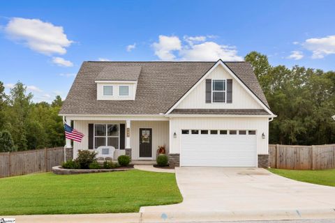 744 Hammett Pointe Court sold home in Hammett Pointe, Lyman, SC