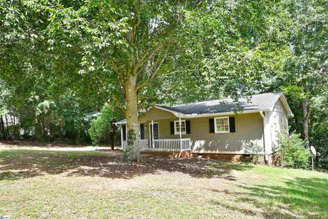 126 Cannon Circle