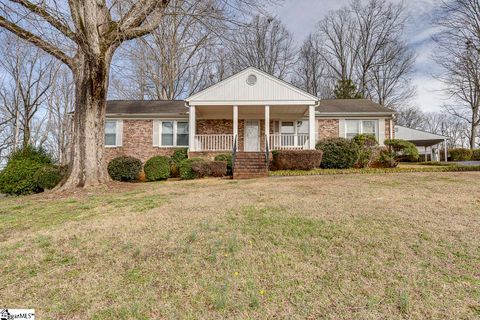 136 Brookhaven Circle sold home in Tanglewood, Seneca, SC