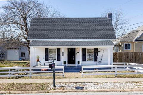 202 Woodside Avenue sold home in Woodside Mill, Fountain Inn, SC