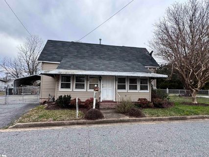 203 Delano Avenue sold home in Greer Mill Village, Greer, SC