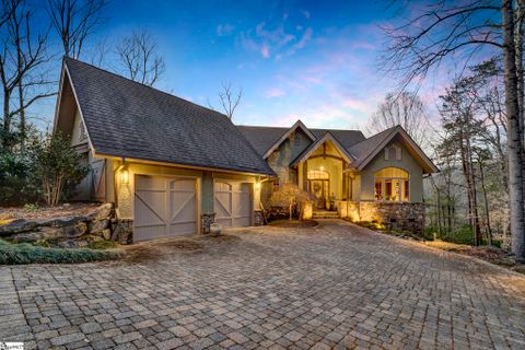 204 Lake Hills Lane