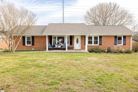 502 Avon Drive sold home in Avon Park, Taylors, SC