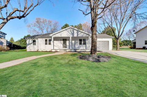 203 S Chancelor Drive sold home in Walkers Crossing, Simpsonville, SC