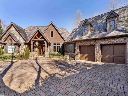 122 Duck Hawk Way