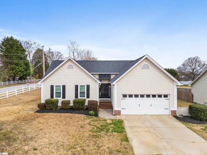 1 Frostberry Court sold home in Eagle Watch, Fountain Inn, SC