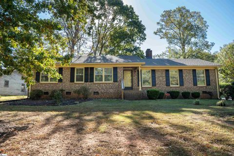 322 Seven Oaks Lane sold home in Camelot, Spartanburg, SC