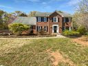909 Burkshire Court sold home in Spartanburg, SC