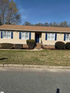 1 Gunstown Circle sold home in Eastgate, Taylors, SC