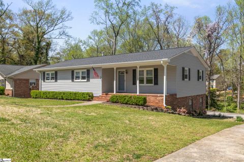 407 Great Glen Road sold home in Del Norte, Greenville, SC